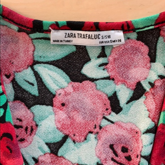 Zara Floral Bodysuit - Picture 2 of 6